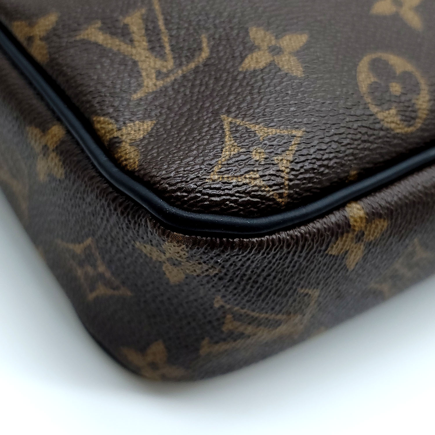 Louis Vuitton Monogram Macassar Porte-Documents Voyage PM - Brown  Briefcases, Bags - LOU777237