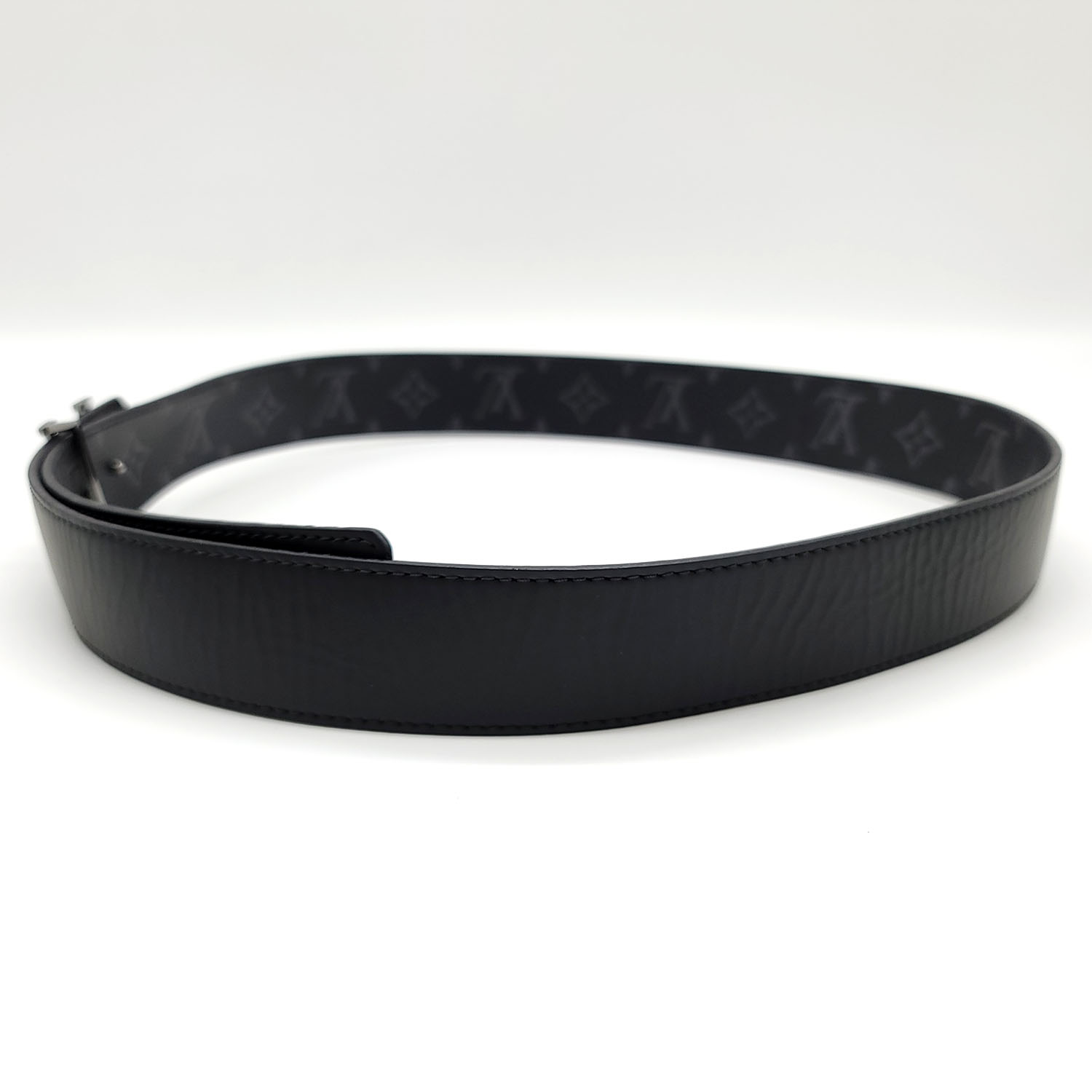 Louis Vuitton LV Initials 40MM Reversible Monogram Eclipse Belt &  Buckle 120/48”