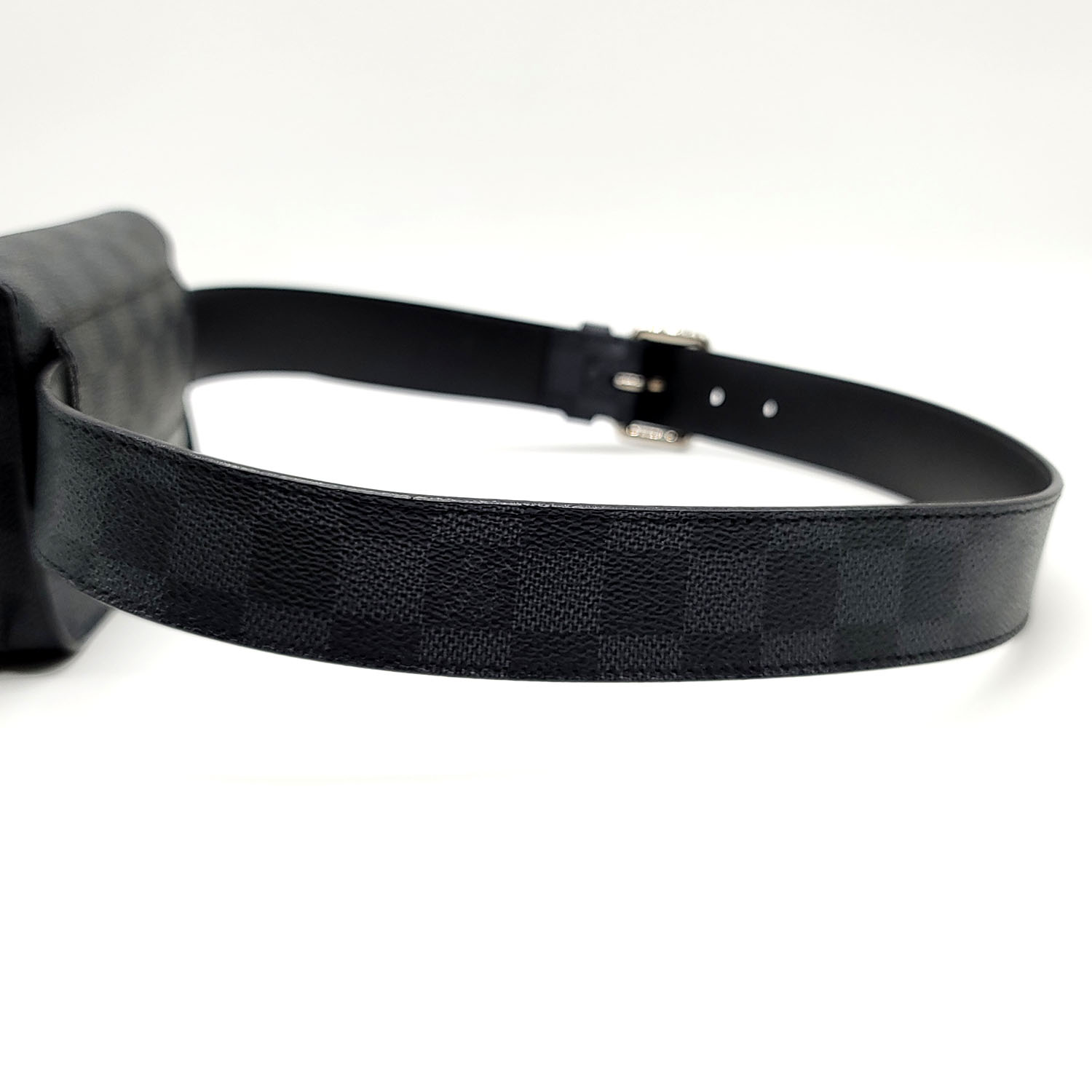 Louis Vuitton Damier Graphite Sydney 35MM Belt - Black Belts, Accessories -  LOU135821