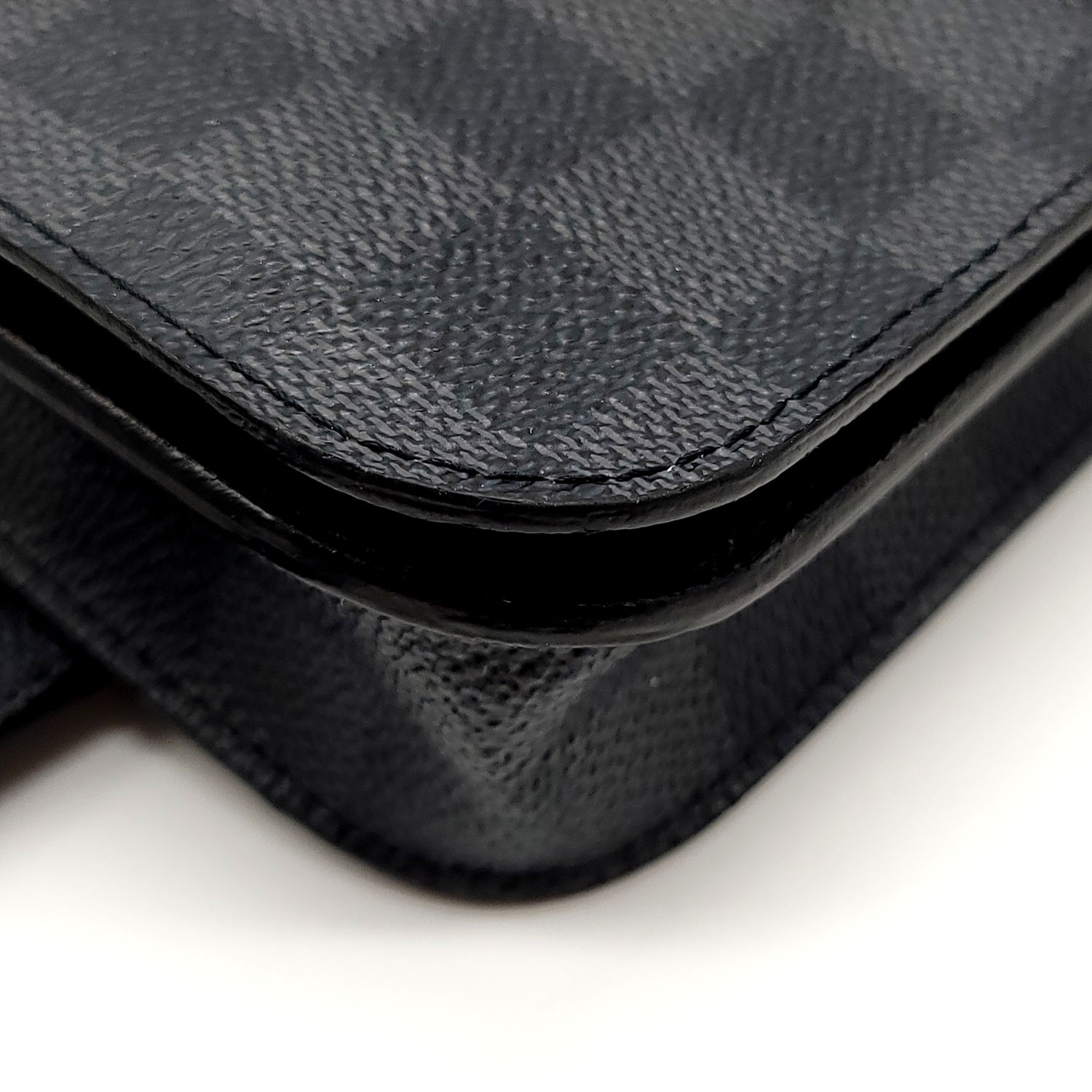 Louis Vuitton Damier Graphite Small Pouch Belt Bag – I MISS YOU
