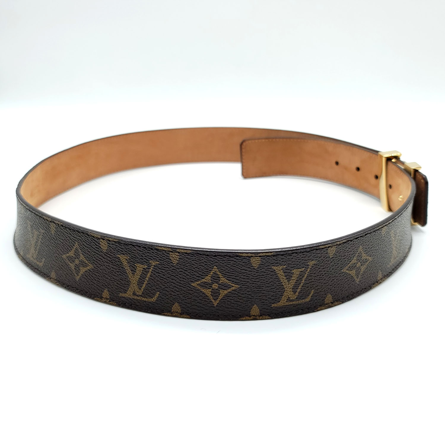 Louis Vuitton Metallic Initiales 20mm Belt - Gold Belts, Accessories -  LOU100057