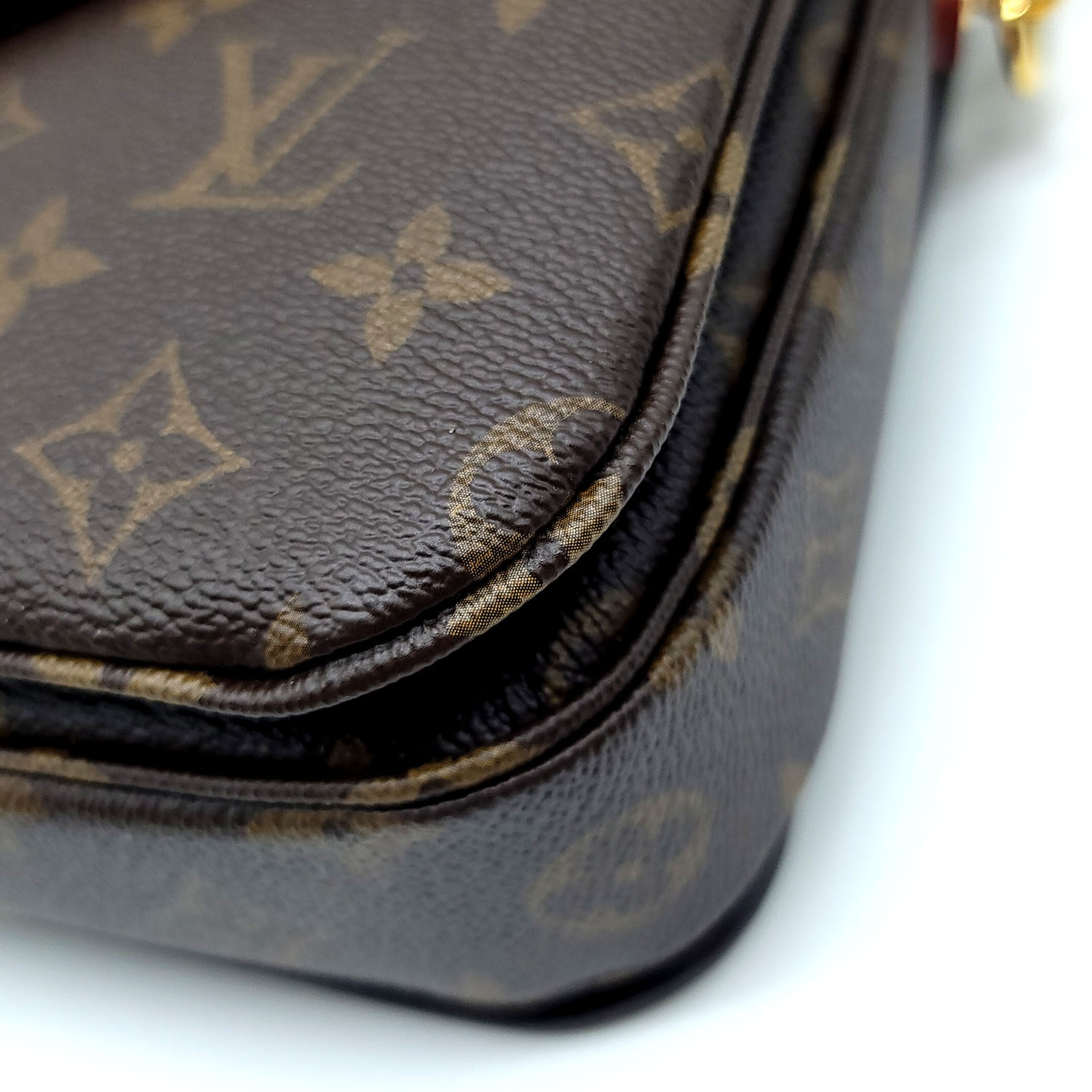 Louis Vuitton Monogram Pochette Metis – Coco Approved Studio