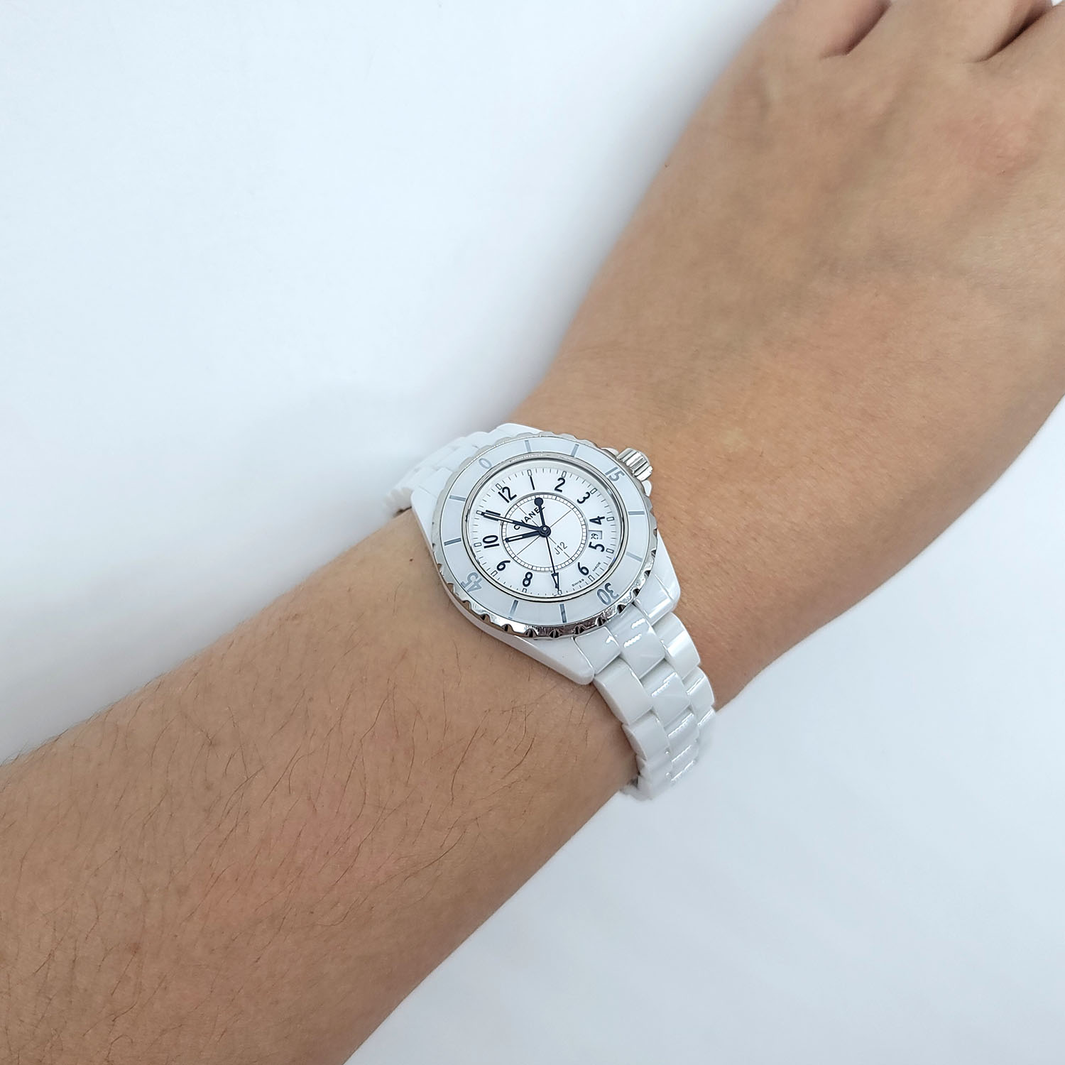 Chanel J12 Quartz Ladies Watch 33mm White Ceramic – Dr. Runway
