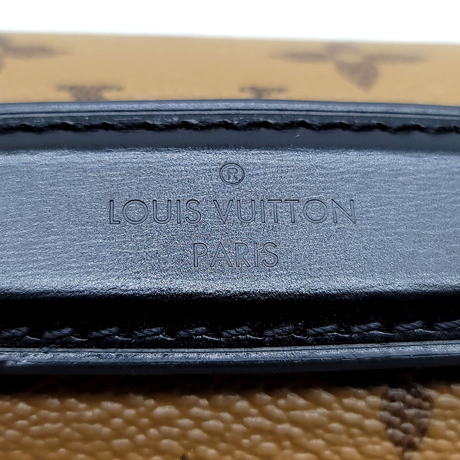 Sac Louis Vuitton Pochette Métis en Toile Monogram Reverse