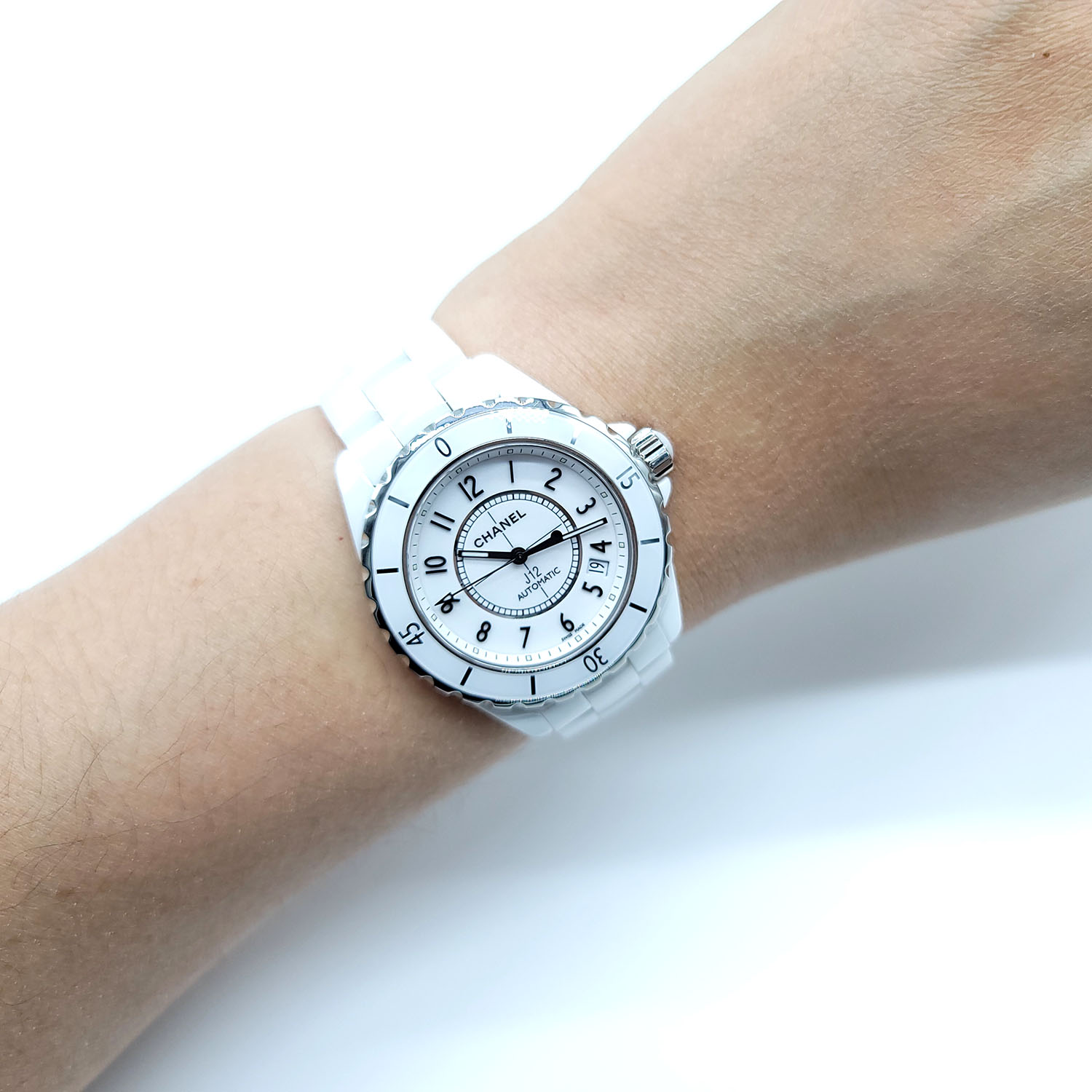Chanel J12 Automatic Unisex Watch 38mm White Ceramic – Dr. Runway