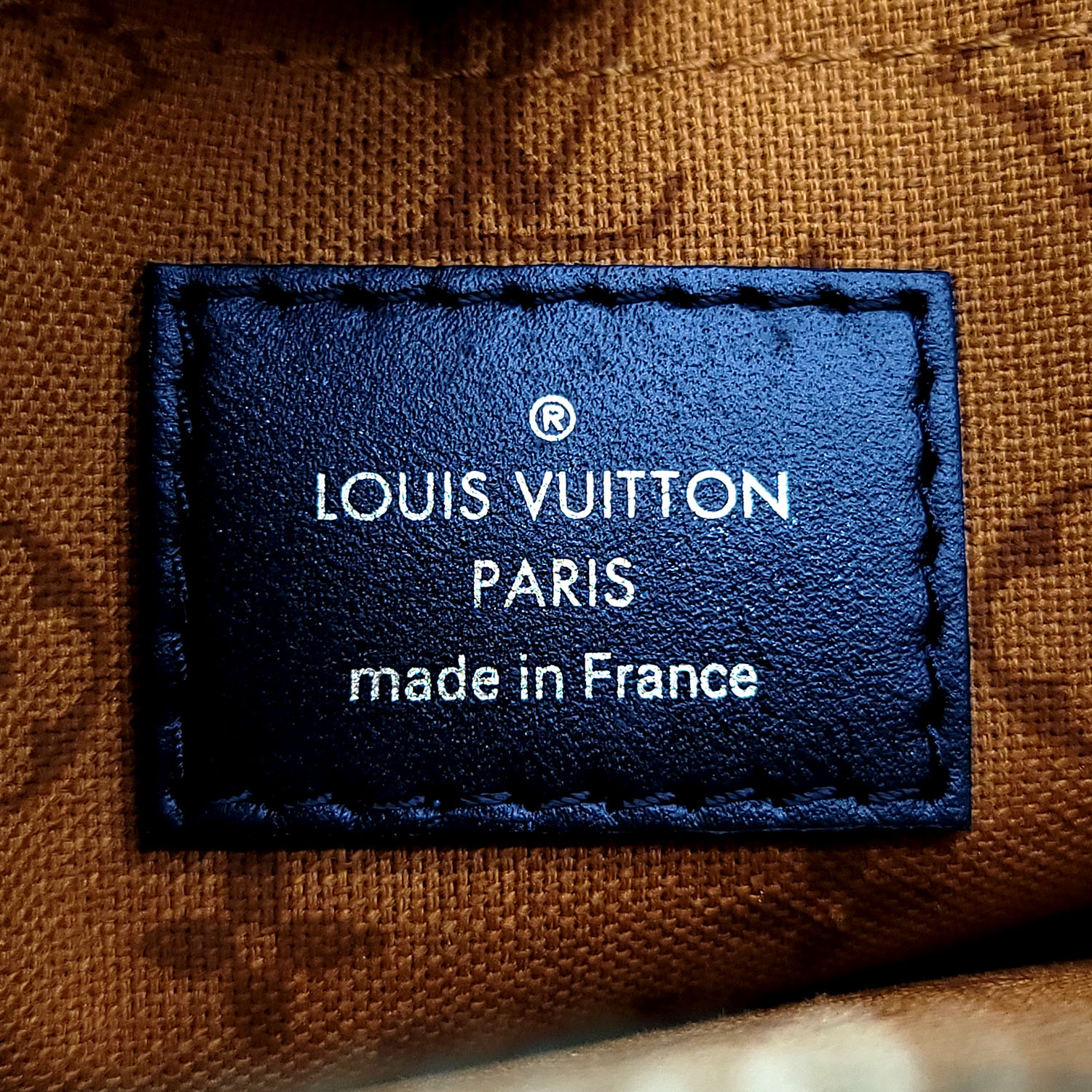 Louis Vuitton Crafty Neverfull MM with Pouch - Image 36