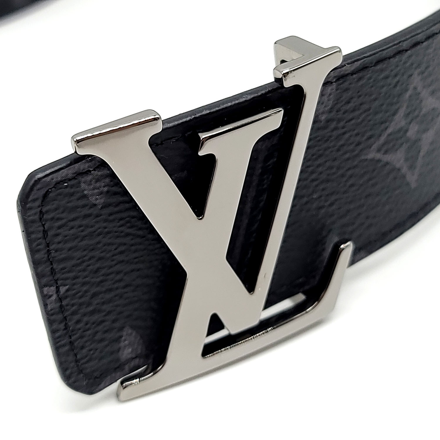 Louis Vuitton LV Initiales 40mm Reversible Belt Grey Monogram Canvas. Size 95 cm