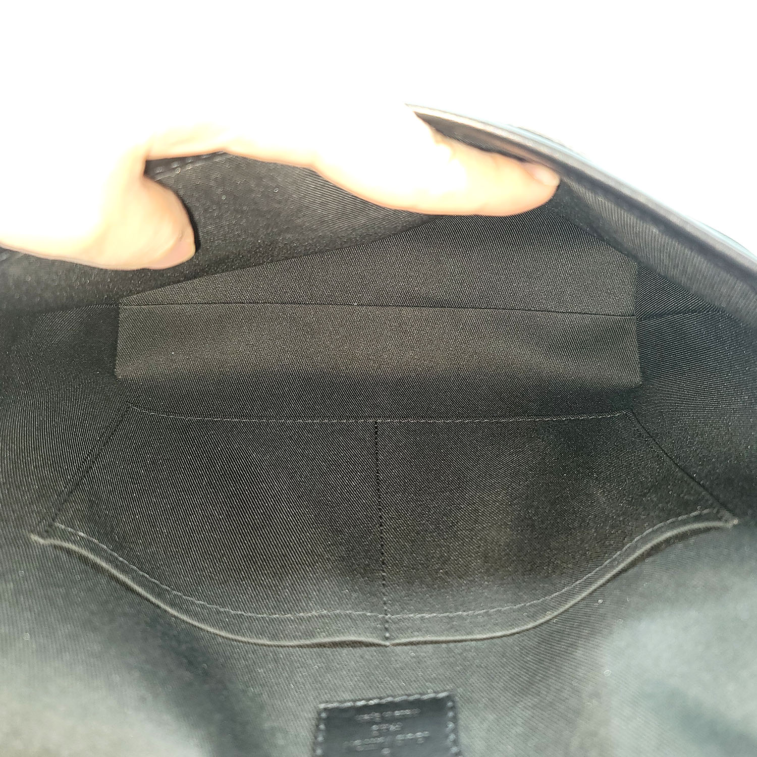 LOUIS VUITTON Magnetic Messenger Bag M45557 Brown Leather 315 x 220 x 80 mm  070