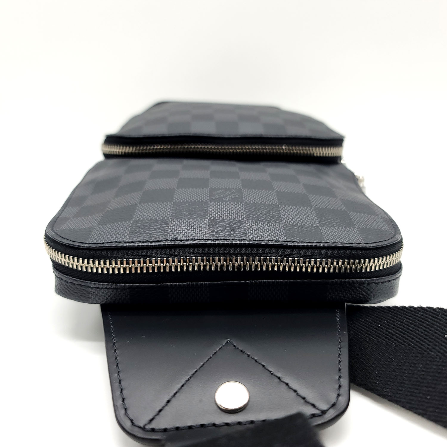 Louis Vuitton Graphite Damier Canvas Avenue Sling Backpack – On