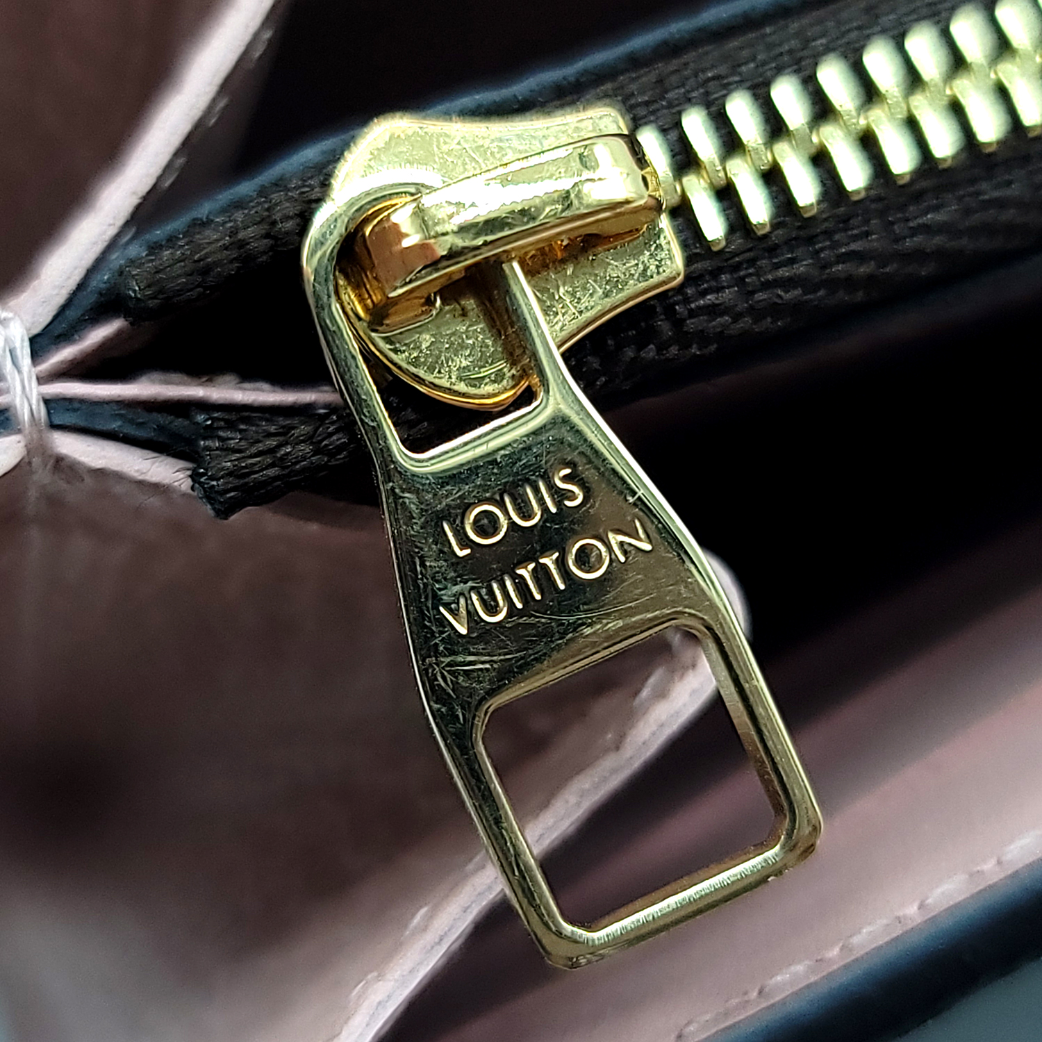 Louis Vuitton Croisette Chain Wallet NM Damier White 2316861