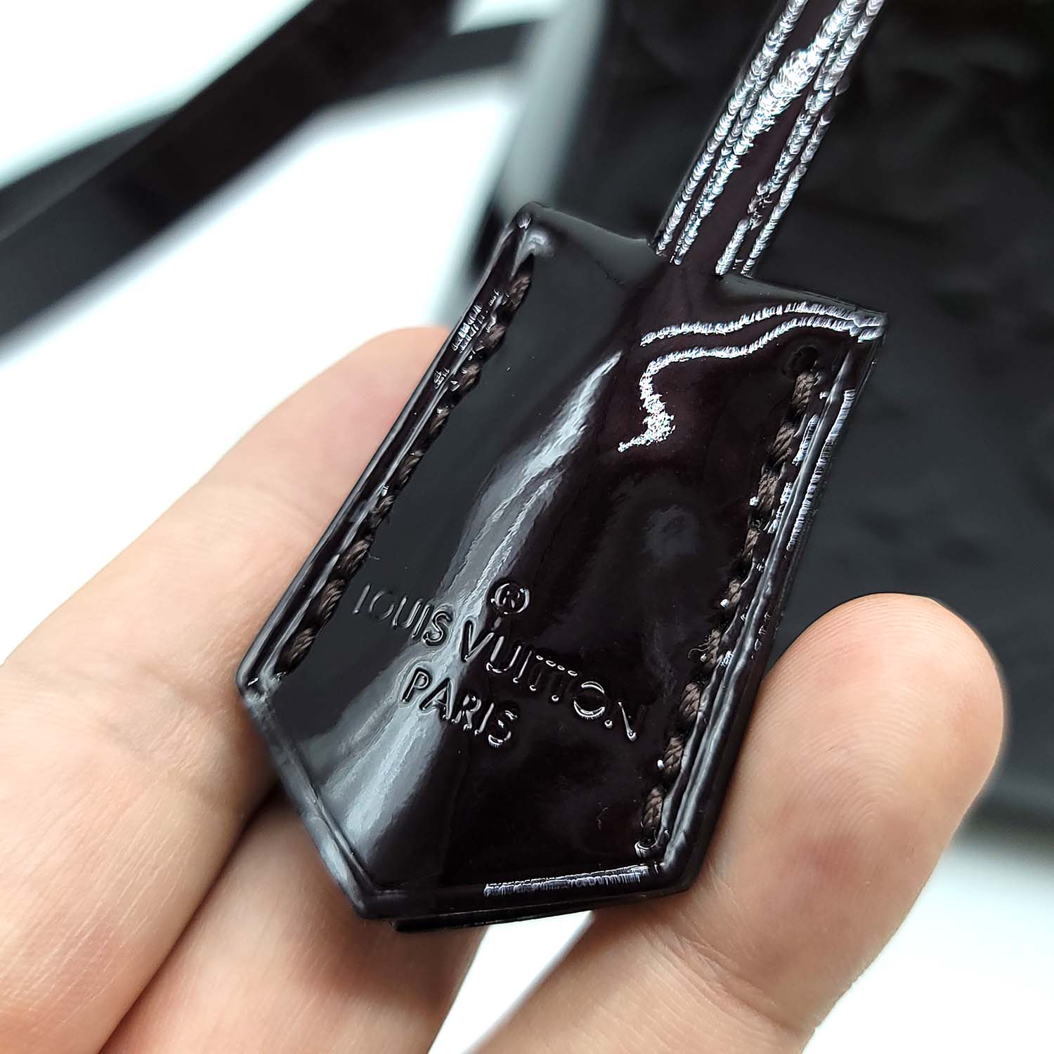 Louis Vuitton Montaigne BB Monogram Vernis Amarante - Image 7