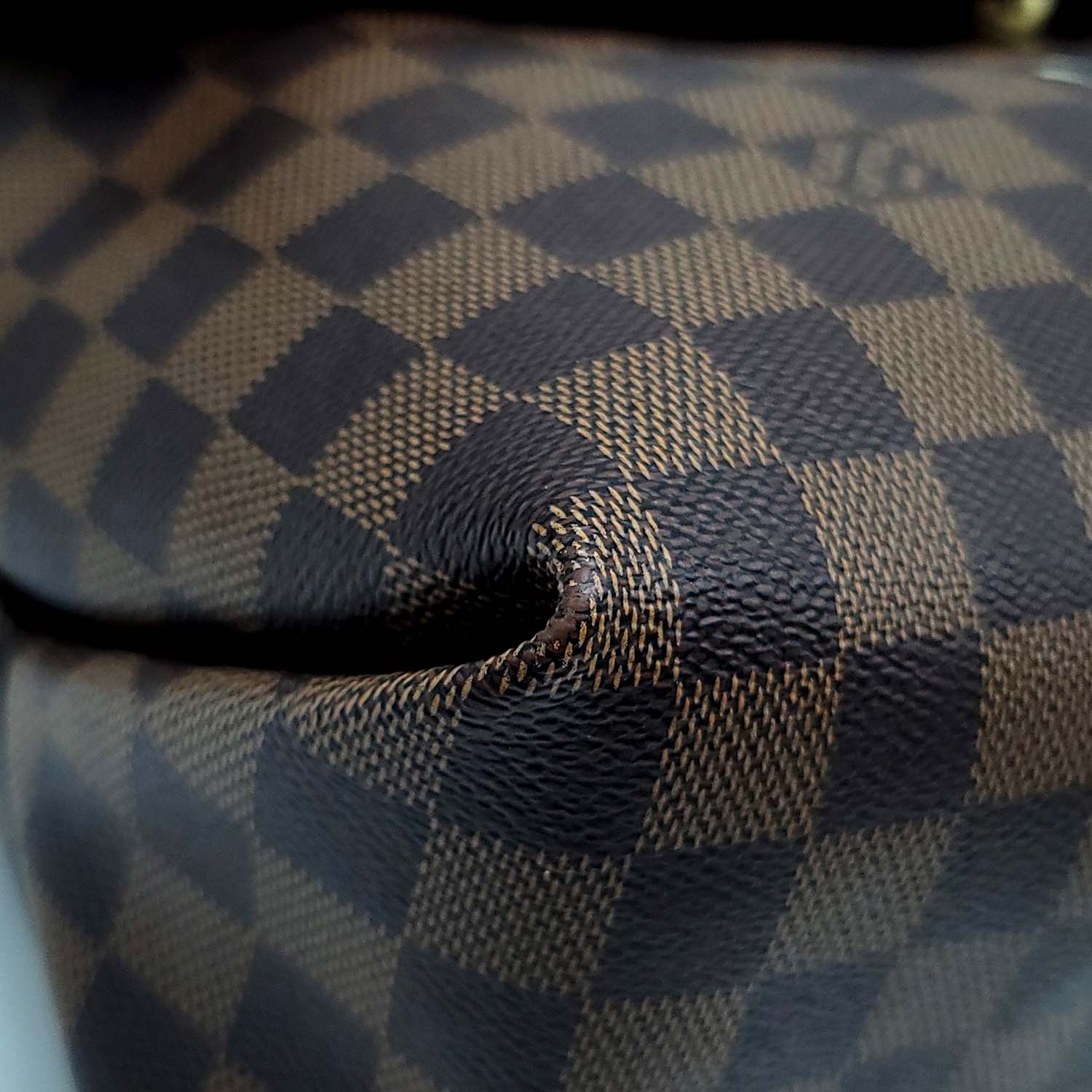 Louis Vuitton LV Beaubourg bag new Beige ref.183354 - Joli Closet