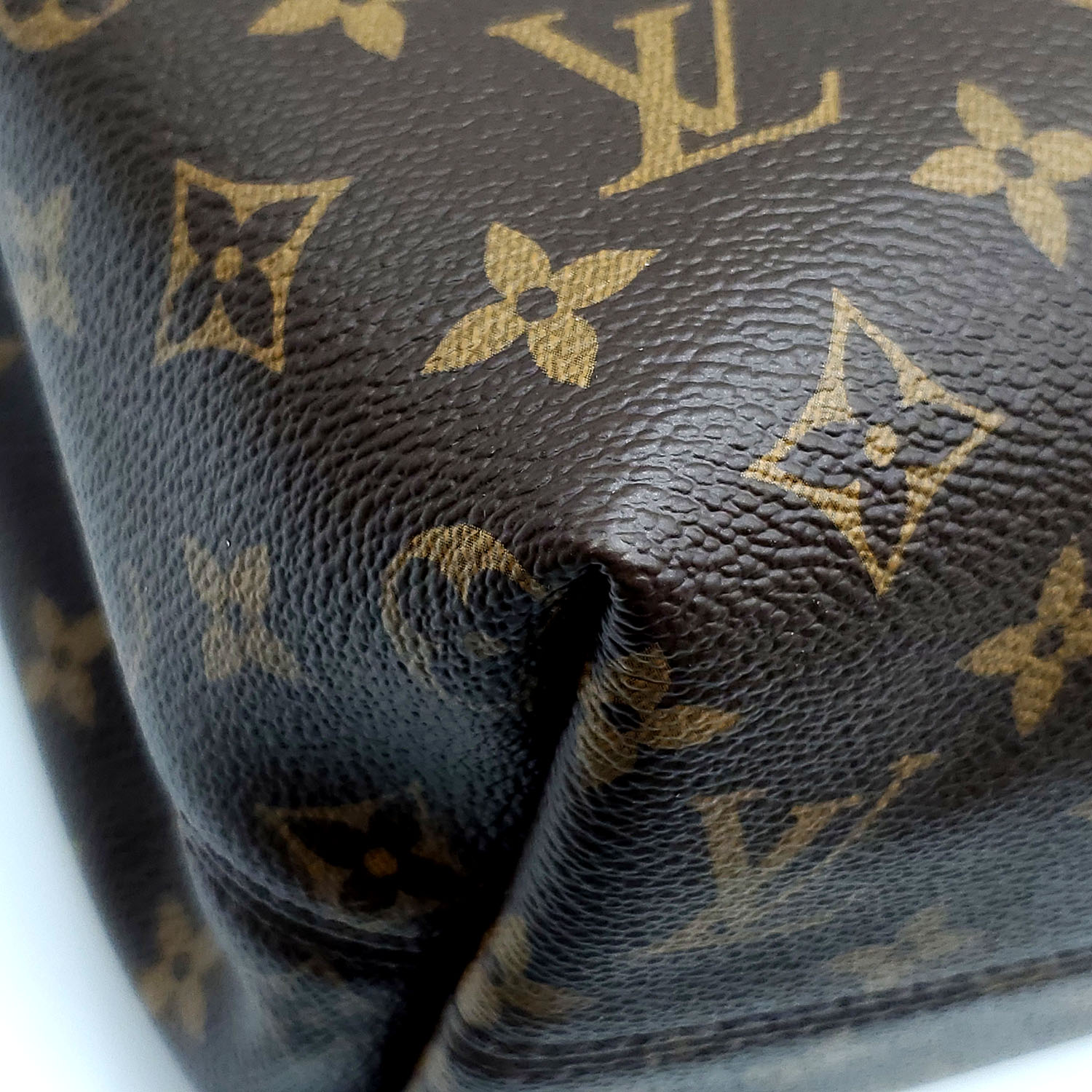Louis Vuitton Monogram Graceful MM Peony 15 - A World Of Goods For
