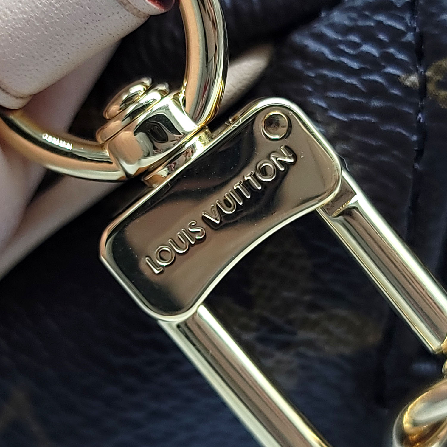 Louis Vuitton Monogram Speedy Bandouliere 20 Black – Madison Avenue Couture