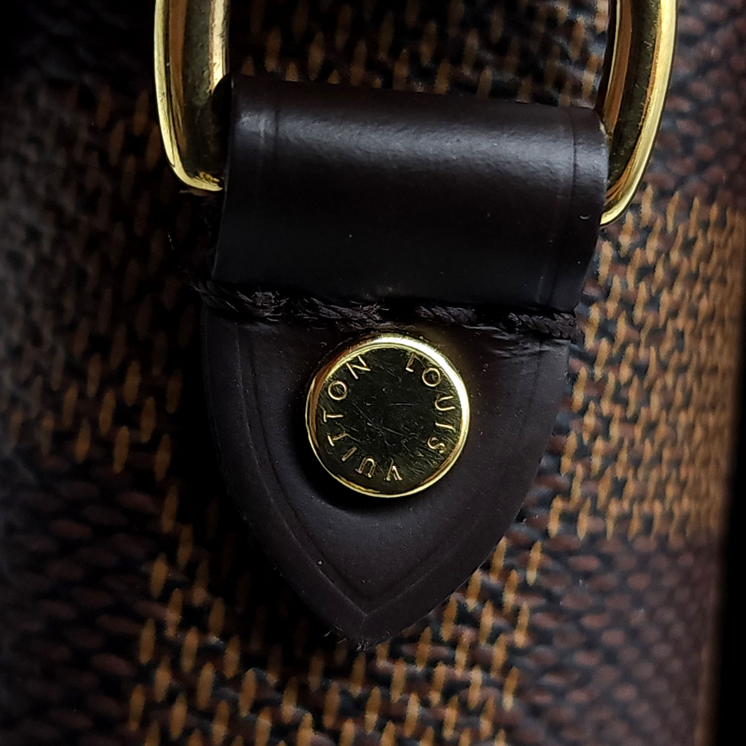 Louis Vuitton Croisette Damier Ebene With strap & db receipt IDR 14.000.000
