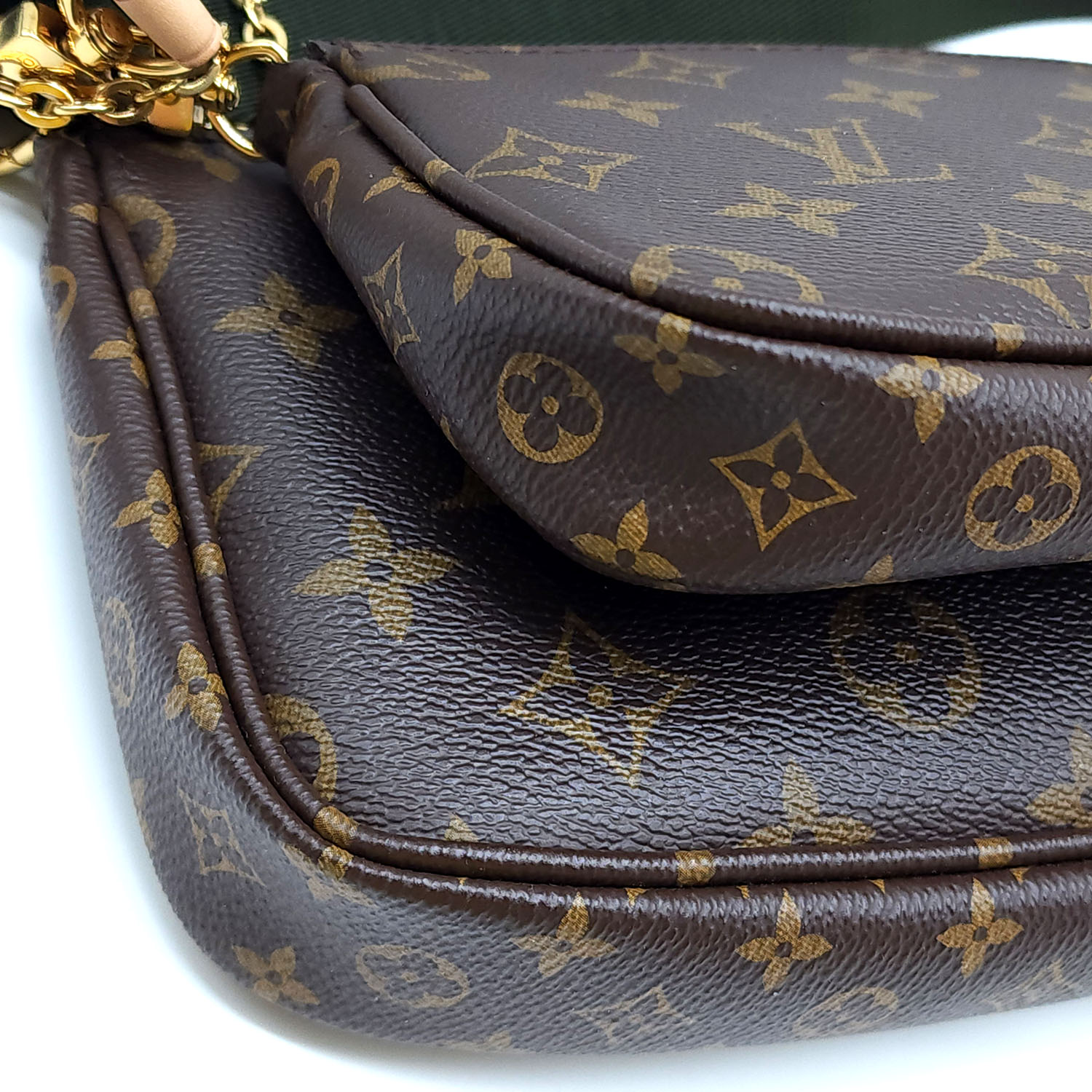 Louis Vuitton Multi Pochette Accessoires Monogram Khaki in Coated  Canvas/Leather with Gold-tone - US