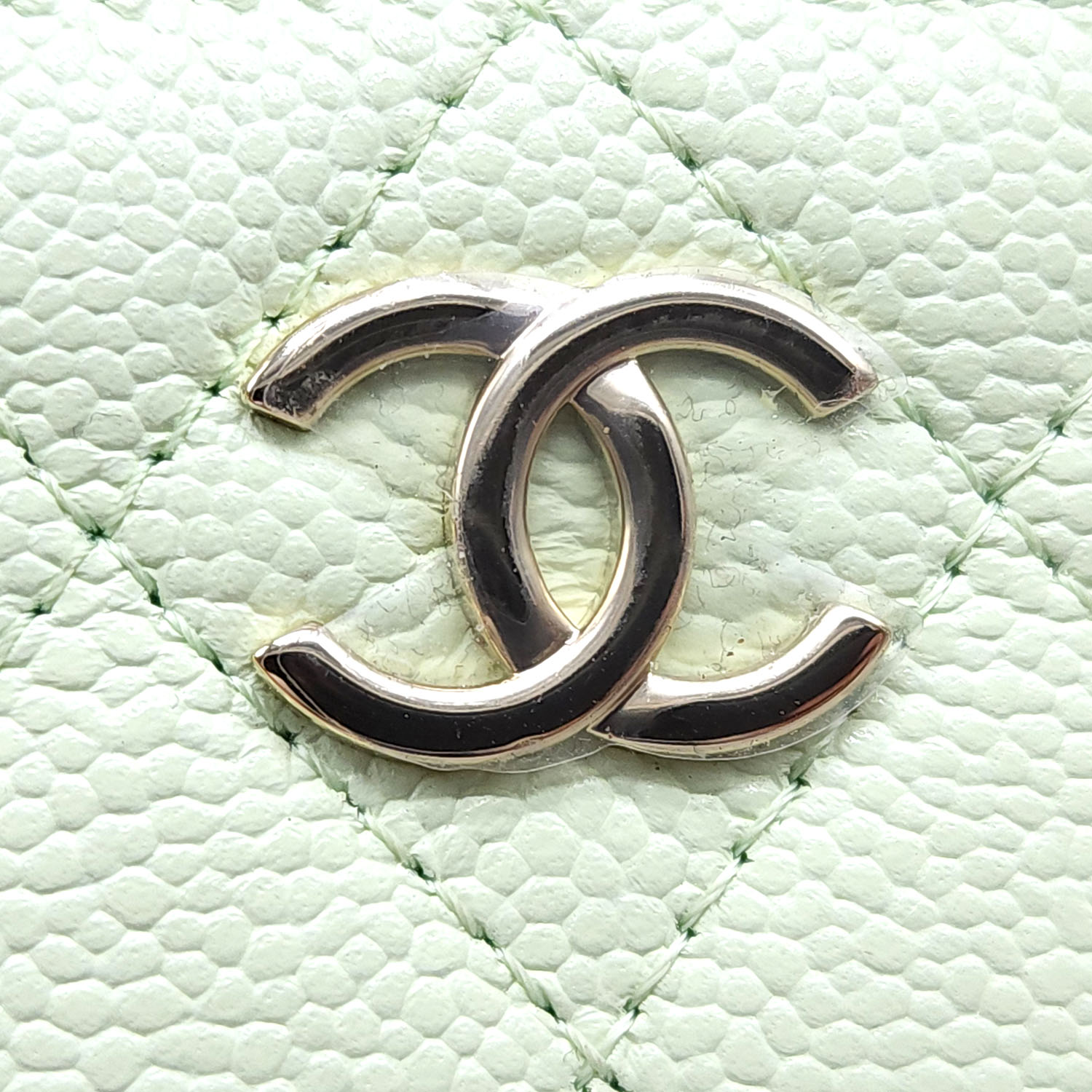 Chanel Small Vanity With Chain Green Quilted Caviar – Dr. Runway