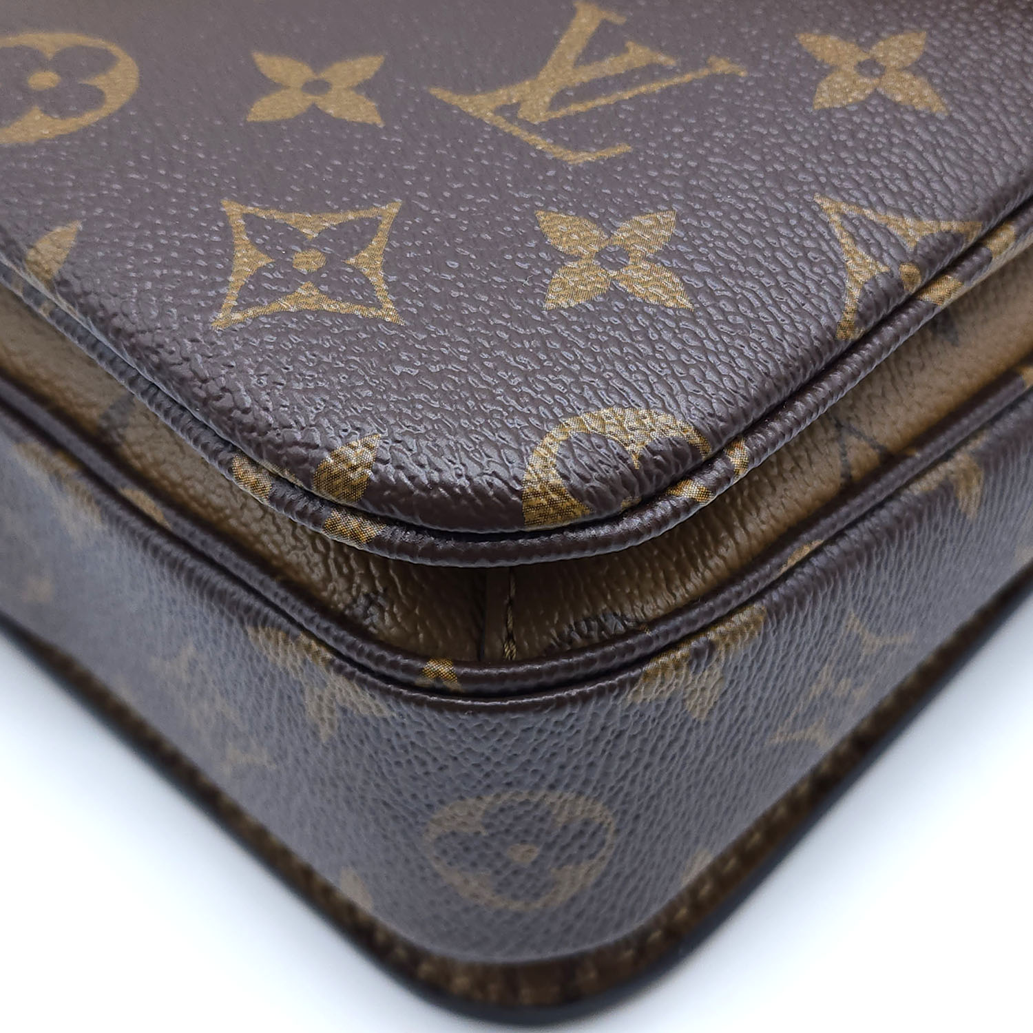 Louis Vuitton Pochette metis reverse for Sale in Daly City, CA