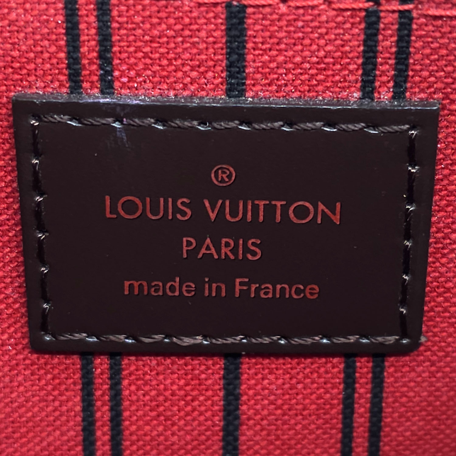 Louis Vuitton Damier Ebene Neverfull Pouch MM QJBJYP5V0A022
