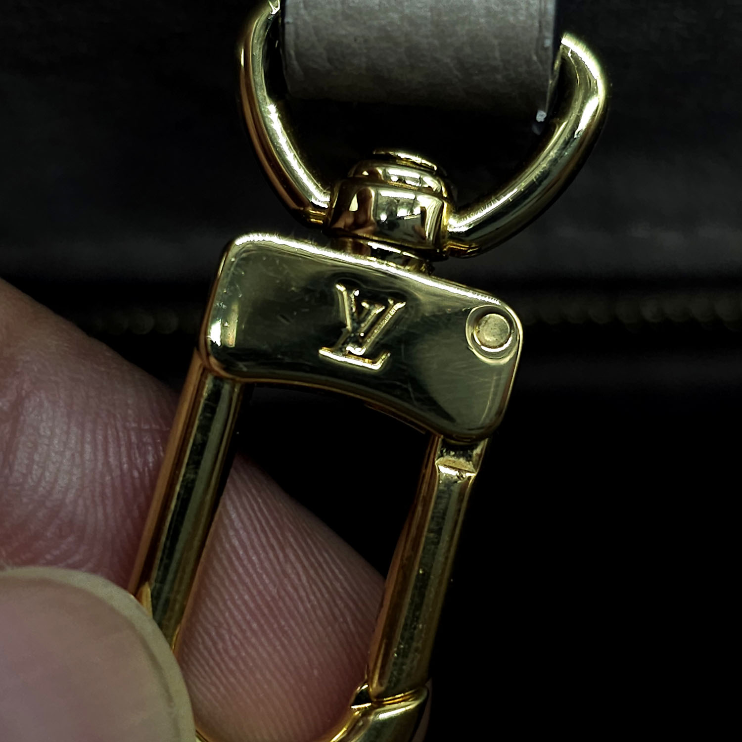 SOLD(已售出) (NEW) Louis Vuitton M45659 Bicolour Monogram Empreinte Leather  Onthego PM