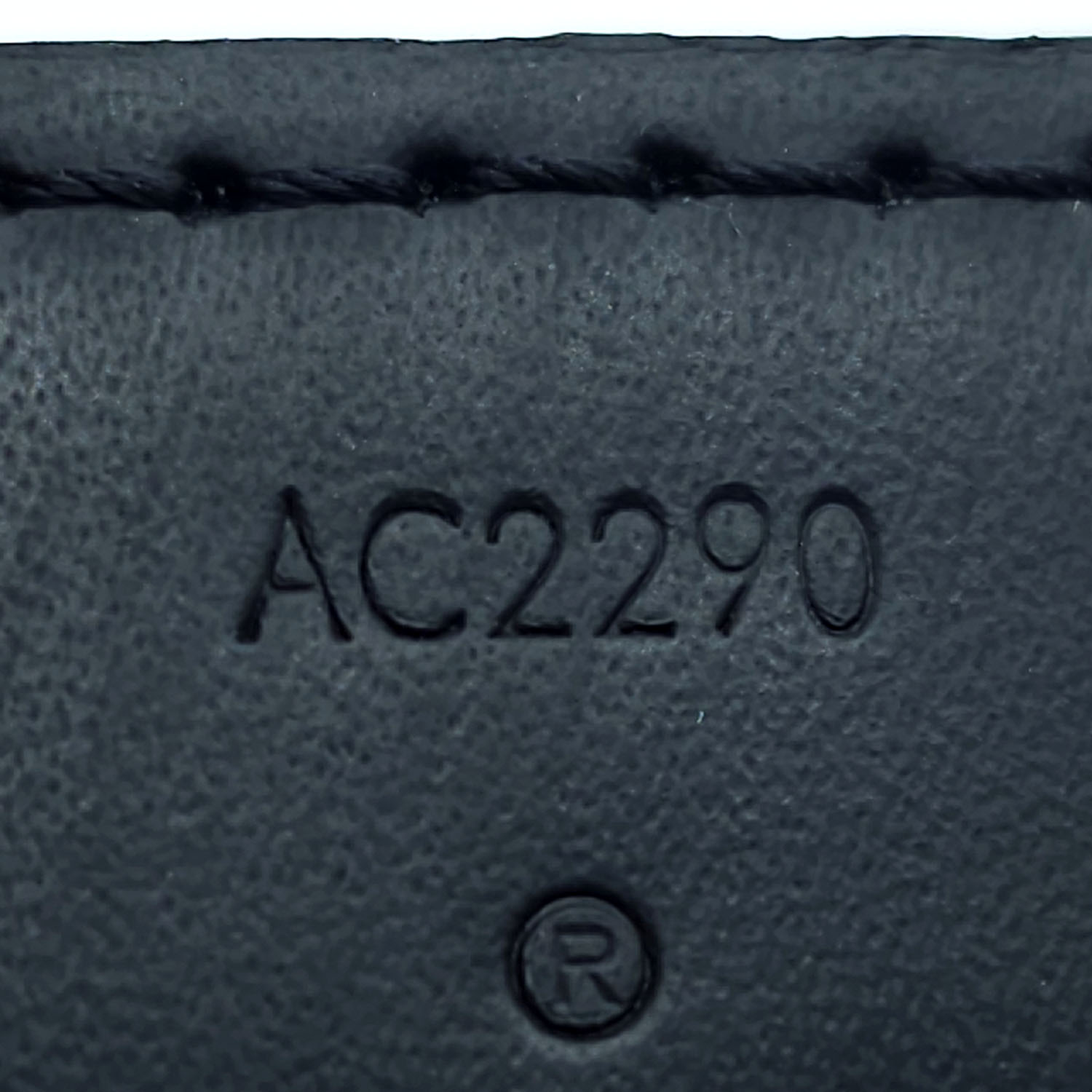 Louis Vuitton LV Initials 40MM Reversible Monogram Eclipse Belt & Buckle  120/48”